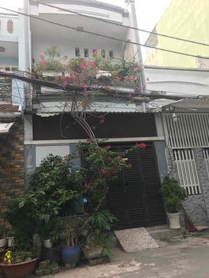 Nhà đẹp - ngay phạm Văn bạch - 50m2 - 2 tầng BTCT chắc chắn - 5 tỷ TL