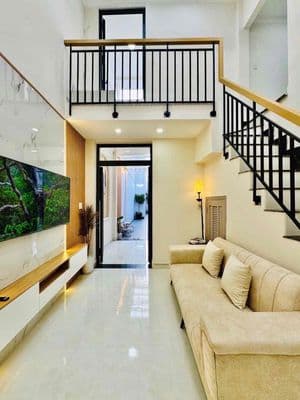 NHÀ ĐẸP FULL NỘI THẤT - NGAY ĐH NGOẠI THƯƠNG, HUTECH Kết cấu 2 tần