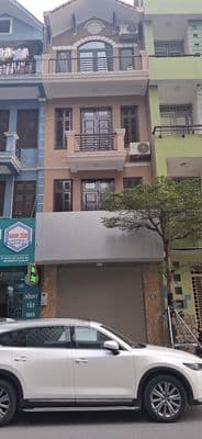 Nhà thuê 60m2 x 4 tầng tại ngõ 78 phố Duy Tân - Tiện Kd và Văn phòng