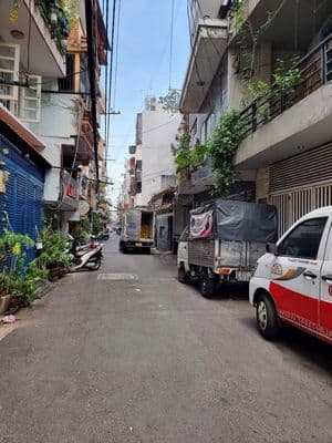6.x Tỷ - Bán nhà 137/14 Lê Văn Sỹ - 3 Tầng - Hẻm 2 xe hơi tránh nhau