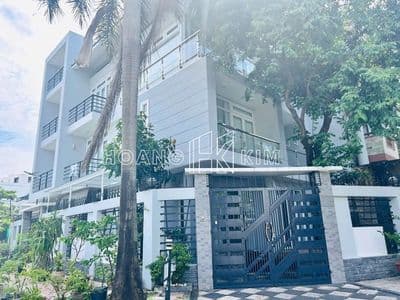 Cho thuê nhà hoàng văn thụ * 8x20m * trệt 3 lầu * khu dân trí cao