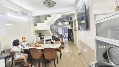 nhà 4 tầng tuyến 2 Bãi Sậy, Trại Chuối, Hồng Bàng oto đỗ cửa 3,15 tỷ