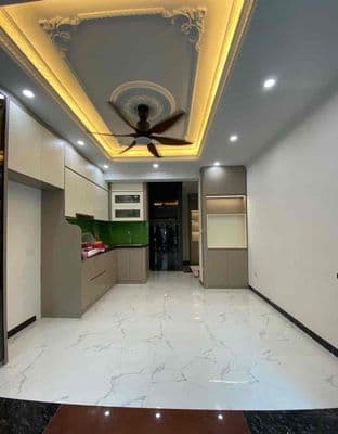 Mặt ngõ kinh doanh phố Minh Khai thang máy 35m2 x5T giá 7.5 tỷ sổ đỏ C