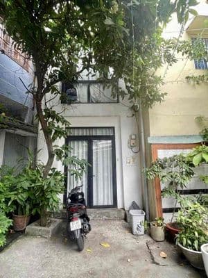 Chính chủ cho thuê nhà hẻm xe hơi xinh xắn