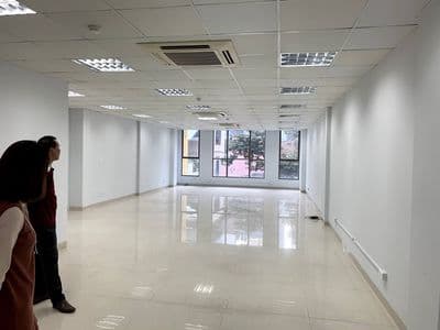 Cho thuê văn phòng phố bùi thị xuân,bà trưng,hà nội,dstd 125m2