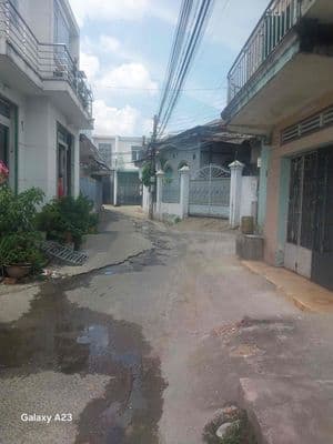 Bán Nhà Hẻm Xe Hơi