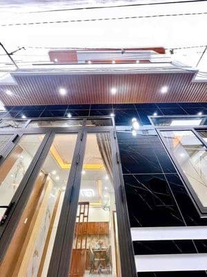 BÁN NHÀ TRỆT LẦU HẺM 138 TRẦN HƯNG ĐẠO NHÀ CÓ 4PN