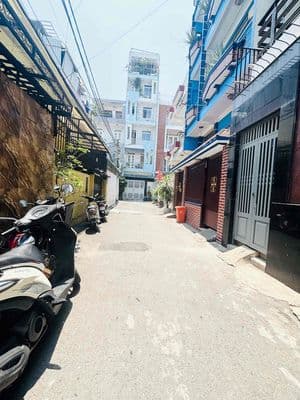 Nhà Tô Hiến Thành, Quận 10, gần chợ thuốc, ngang gần 6m, full NT mới