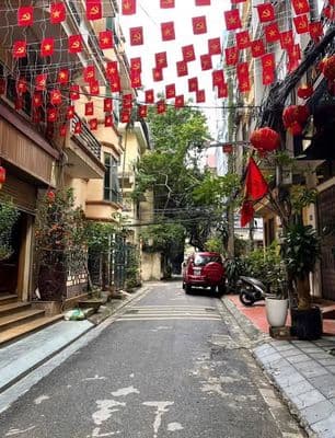 bán nhà 4pn Đống Đa lô góc ô tô qua nhà