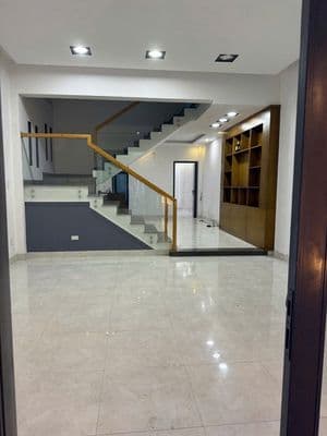 Cho thuê nhà 2 tầng 3PN đường An Cư 6, gần biển Mỹ Khê, Đà Nẵng.