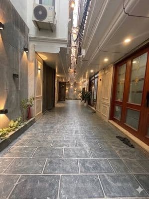 bán nhà 5 tầng quận HBT ô tô vào