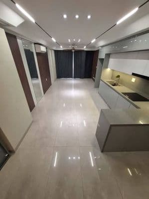 bán nhà Bồ Đề Long Biên thang máy ô tô vào nhà