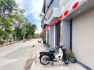 Nhà mặt phố kinh doanh Thanh Trì - 5 tầng, ô tô tránh