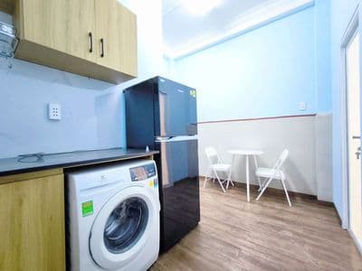 1PN BAN CÔNG MẶT TIỀN ÂU CƠ