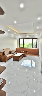 bán nhà Long Biên gần hồ 31H