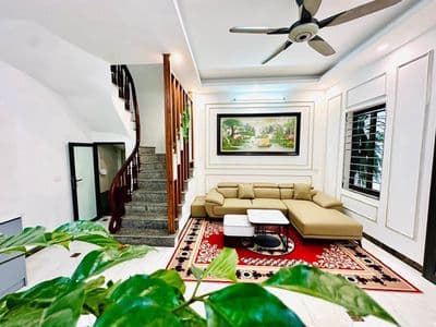 bán nhà đẹp Long Biên giảm giá 500 triệu
