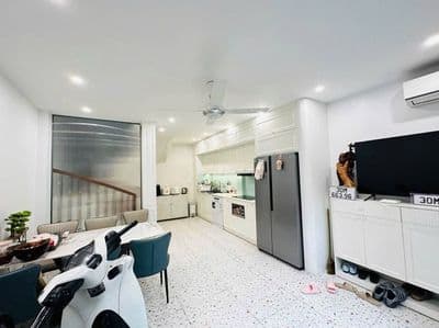 Nhà Cổ Linh Long Biên 40m² 6 tầng full nội thất