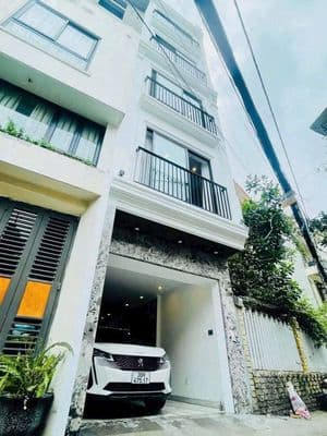 Nhà mặt ngõ Ngọc Thụy giảm giá chỉ 12 tỷ