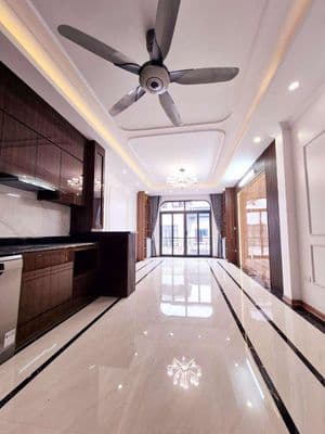 bán nhà 5 tầng Tân Mai vỉa hè 12m kinh doanh