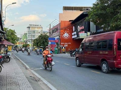 CHO THUÊ: Nhà Mặt Tiền Hoàng Diệu 2 - Linh Chiểu - Thủ Đức Dt: 8 x 27