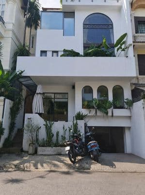 Nhà Mới 6*18m 4 Tầng HXH SVHanh gần Vạn Hạnh Mall