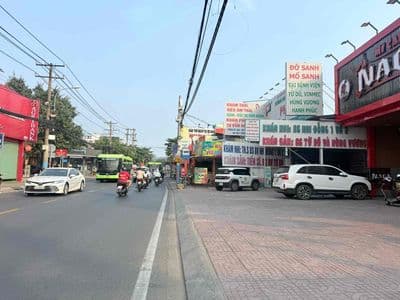 Mặt Bằng Nguyễn Văn Tăng ~ 6m*35m = 210m2. Gần Vinhome Q9. Giá: 28Tr