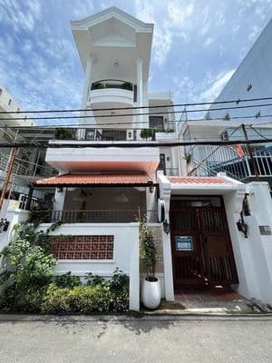 BánTòa Căn Hộ Dòng Tiền 80 tr/ tháng Trung Tâm