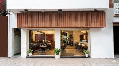 Mặt bằng siêu đẹp đông du – trung tâm quận 1