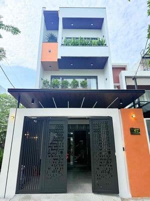Nhà 3 tầng đẹp full nội thất cao cấp MT Thanh Lương 18, Hoà Xuân