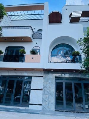 Nhà phố mặt tiền đường N2 KCN Cầu Tràm giá 3 tỷ 980 triệu