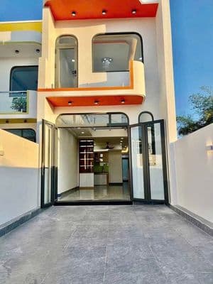 Bán Nhà Mặt Tiền DX 143 Chánh Hiệp, 3PN, Sân Xe Hơi