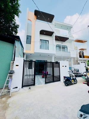 bán nhà 1 trệt 1 lầu Thủ Dầu Một gần chợ