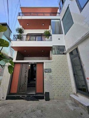 Nhà 2 tầng lô góc kiệt Trường Chinh, full nội thất