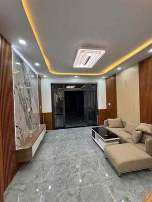 BÁN NHÀ GẤP NHÀ UYÊN HƯNG TÂN UYÊN