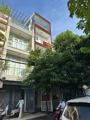 Nhà 4 lầu có thang máy (4x20) bình phú sát metro q.6