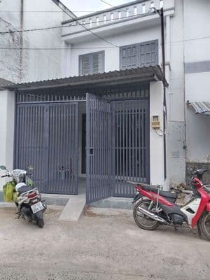 Cần Cho thuề nhà PTTN gần chợ Lac quan DT 4,5 x18 .1 trệt 1Lẩu 3PN 2WS