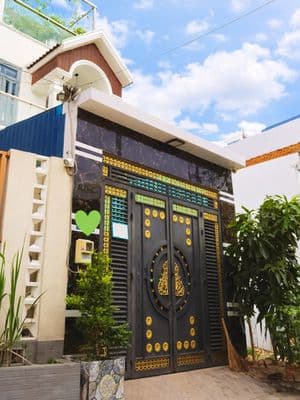 BÁN NHÀ BÌNH TÂN DT KHỦNG 3 TẦNG - Ô TÔ TRONG NHÀ - GIÁ 5 TỶ NHỈNH