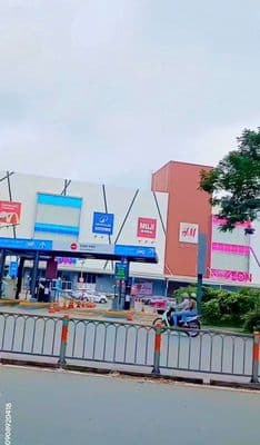 NHÀ ĐỐI DIỆN CỔNG AEON TÂN PHÚ 7 LẦU THANG MÁY - ĐANG CHO THUÊ 70TR/TH