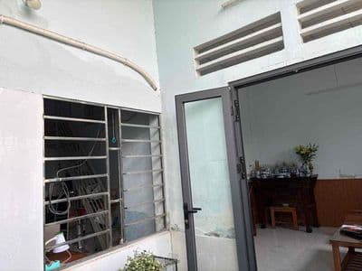 bán nhà cấp 4, hẻm kênh đang xây