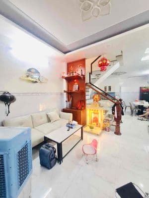 Chính Chủ Bán Gấp Nhà 3 Tầng - Ngay Lê Văn Quới - DT 60m2 - Giá Chỉ 5