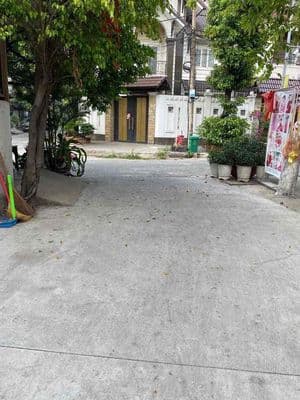 Bán nhà ngay khu biệt thự Thới An, Q12, 2 tầng, 2PN, hẻm xe hơi,2ty190