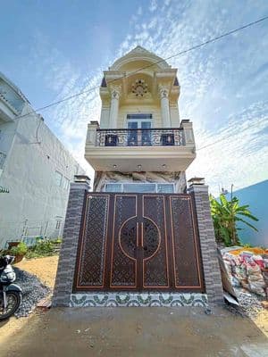 NHÀ LẦU 4 PHÒNGNGỦ LỘ Ô TÔ HẺM 112 HOÀNG QUỐC VIỆT