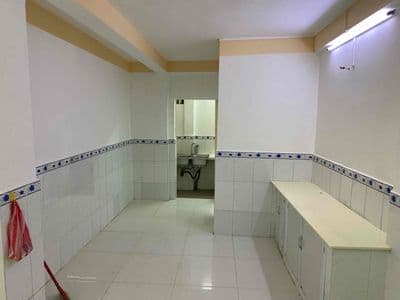 Chỉ:4,99 HXH 2TẦNG BTCT, (3,5 15)GẦN CHỢ BÀ CHIỂU - Vị Trí kế bên Q1