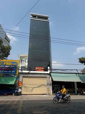 toà nhà văn phòng mt Lê Hồng Phong ngang 6m 7 tầng đầy đủ sang trọng