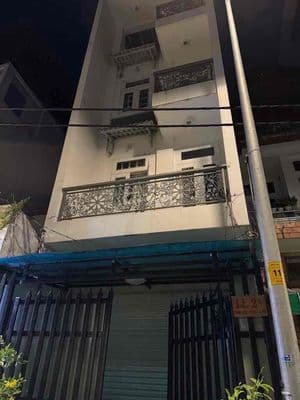 Cho Thuê Nhà Tam Đảo _ Quận 10 , 4 Tầng 6phòng Ngủ , Vp Cty Ở