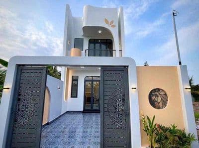Bán nhanh nhà lầu mới xây cuối đường Đồng Khởi