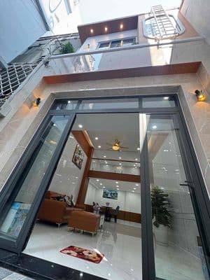 Hoa Hồng 1 %Bán gấp Nhà ngay Trường học Phan Tây Hồ .DT 52m2 Gồm 3 pn