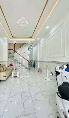 **NHÀ ĐẸP_HxH_CÁCH MT Đ. LÊ VĂN QUỚI KHOẢNG 150M_GẦN NGÃ TƯ 4 XÃ**