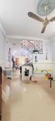 Nhà đẹp âu cơ – hẻm nhựa 6m – xe hơi tới nhà – 68m² – 3 tầng - nhỉnh 9