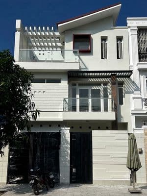 Nhà mặt tiền đường đẹp gara 3 lầu để ở_văn phòng công ty gần công viên